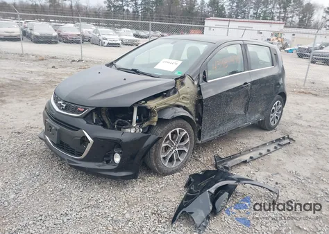 2020 Chevrolet Sonic Fwd Lt 5-Door из США, поврежденный, VIN 1G1JD6SB5L4139363